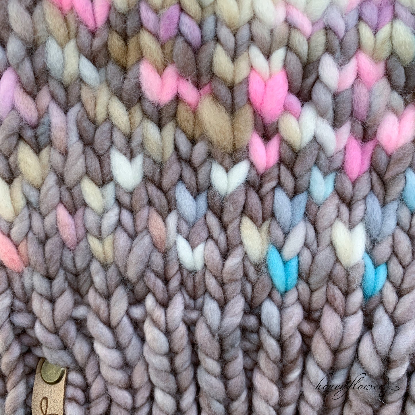 Sunrise beanie | winter pastels