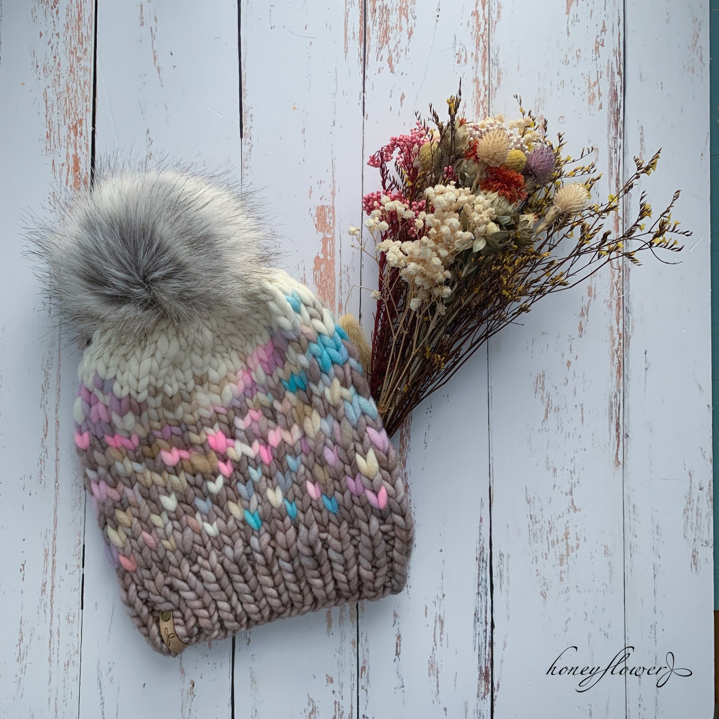 Sunrise beanie | winter pastels