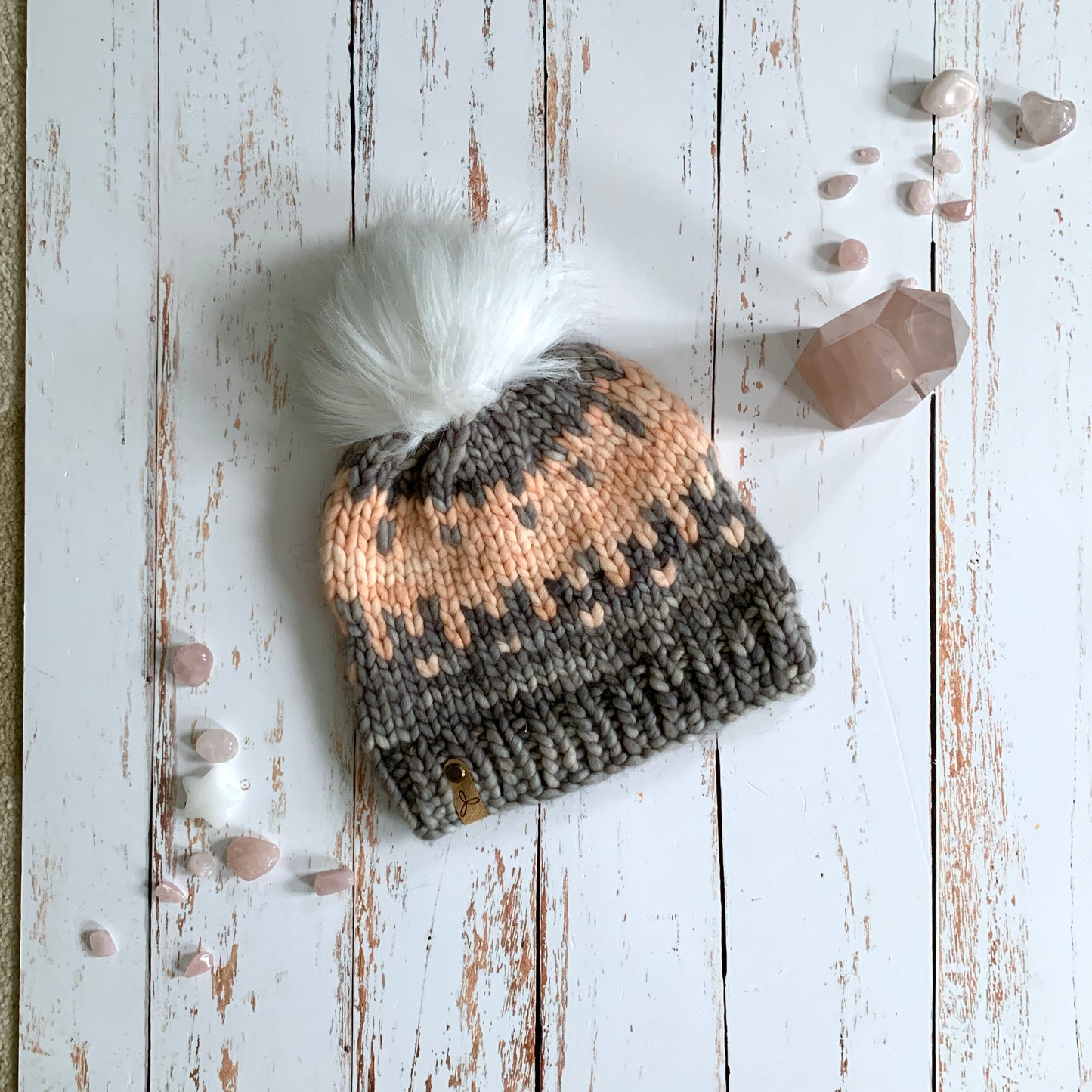 Youth Winterfell beanie | light gray and peach