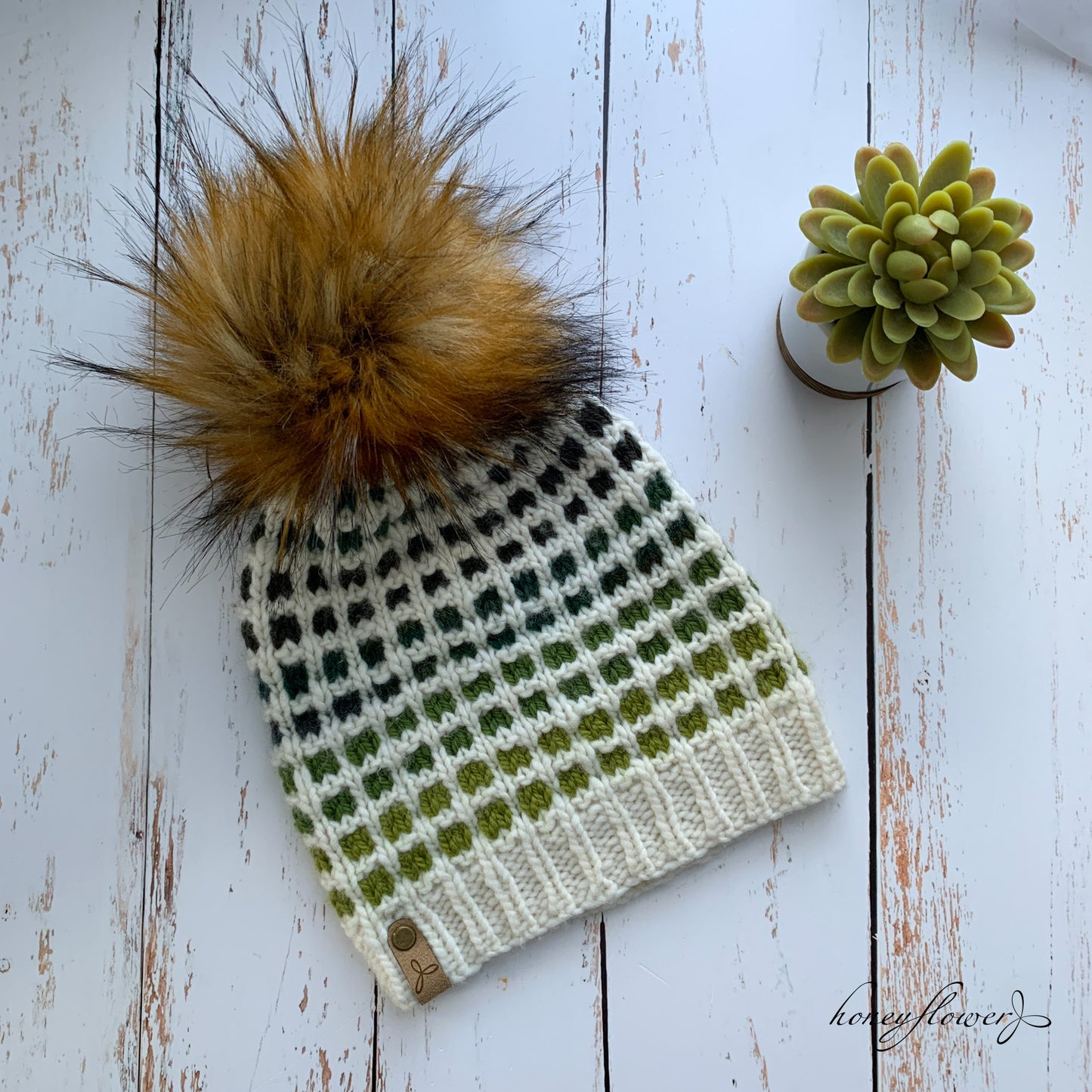 Youth Bee Wild Beanie | green ombre