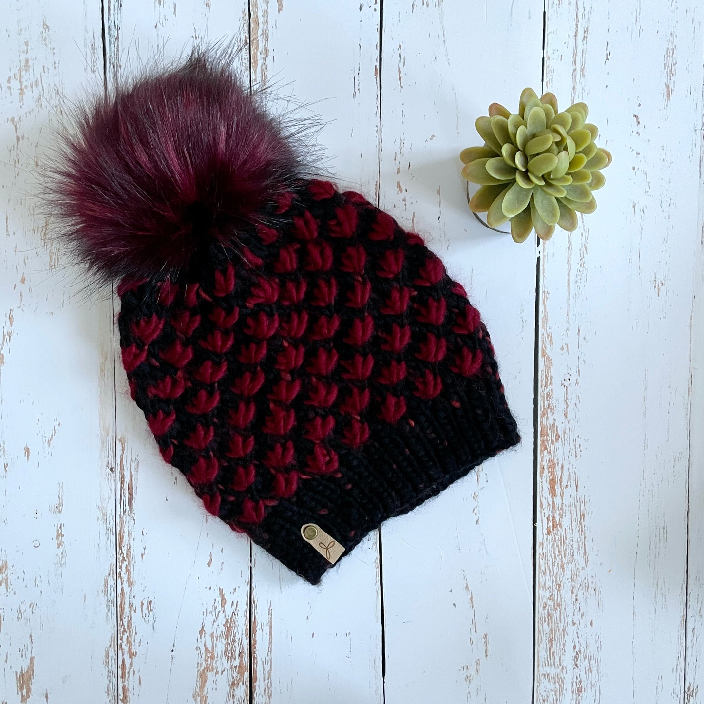 Lotus Flower beanie | black and crimson